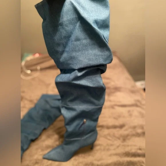 Thigh high scrunched denim boots! (NO TRADES) - Picture 5 of 6